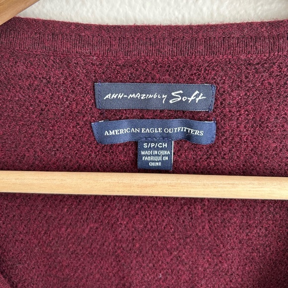 American Eagle Sweater - Picture 3 of 5